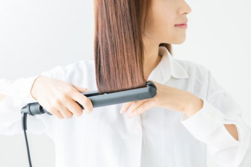【徹底解説】美容師が教える髪のうねりの原因と対策
