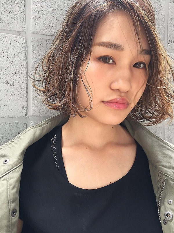 ブリーチなしでも明るめカラーは手に入る ブリーチあり なしの違いをわかりやすく解説します おしゃれ染め